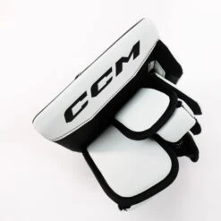 CCM Axis 2.9 Senior Goalie Blocker -Ccm ccm blockers ccm axis 2 9 senior goalie blocker 29016447451202