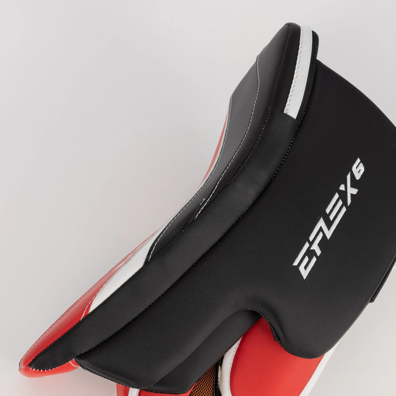 CCM Extreme Flex 6 Senior Goalie Blocker 7 CCM Extreme Flex 6 Senior Goalie Blocker - Image 7