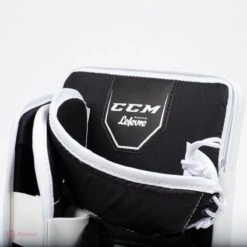 CCM Extreme Flex E4.5 Junior Goalie Blocker - Source Exclusive -Ccm ccm blockers ccm extreme flex e4 5 junior goalie blocker source exclusive 5310650646594