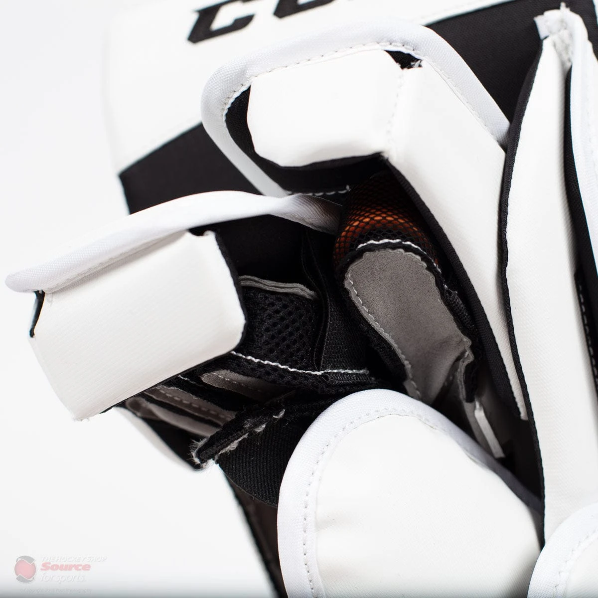 CCM Extreme Flex E4.9 Intermediate Goalie Blocker - Source Exclusive 9 CCM Extreme Flex E4.9 Intermediate Goalie Blocker - Source Exclusive - Image 9