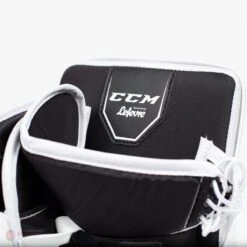 CCM Extreme Flex E4.9 Intermediate Goalie Blocker - Source Exclusive 24 CCM Extreme Flex E4.9 Intermediate Goalie Blocker - Source Exclusive -Ccm ccm blockers ccm extreme flex e4 9 intermediate goalie blocker source exclusive 5311076991042