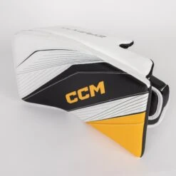 CCM Extreme Flex E6.5 Senior Goalie Blocker -Ccm ccm blockers ccm extreme flex e6 5 senior goalie blocker 30478262337602