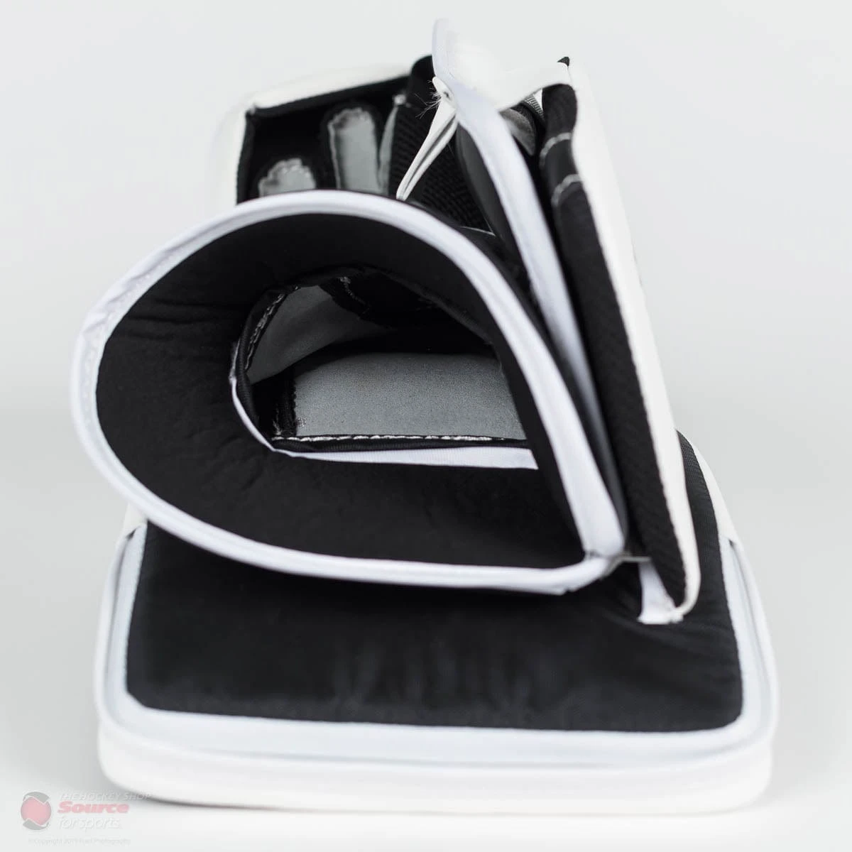 CCM Premier P2.5 Junior Goalie Blocker - Source Exclusive 5 CCM Premier P2.5 Junior Goalie Blocker - Source Exclusive - Image 5