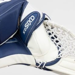 CCM Axis 2.5 Junior Goalie Catcher -Ccm ccm catchers ccm axis 2 5 junior goalie catcher 29106110890050