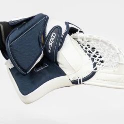 CCM Axis 2.9 Intermediate Goalie Catcher -Ccm ccm catchers ccm axis 2 9 intermediate goalie catcher 29106115215426