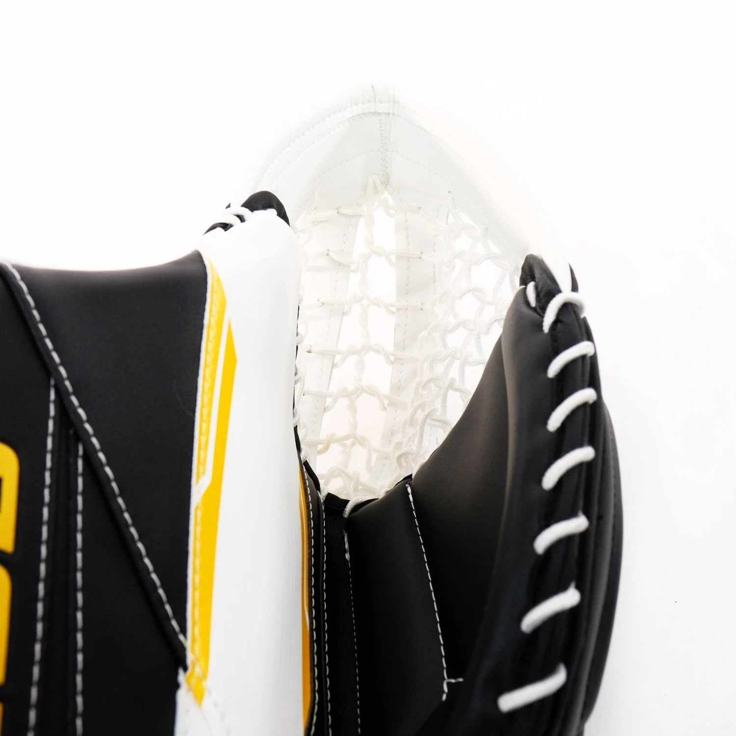 CCM Axis 2.9 Senior Goalie Catcher 17 CCM Axis 2.9 Senior Goalie Catcher - Image 17