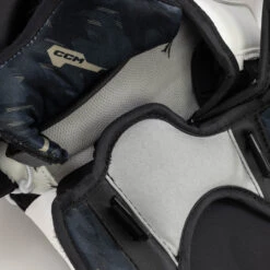 CCM Axis 2.9 Senior Goalie Catcher 31 CCM Axis 2.9 Senior Goalie Catcher -Ccm ccm catchers ccm axis 2 9 senior goalie catcher 29106121703490