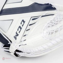 CCM Axis A1.5 Junior Goalie Catcher 18 CCM Axis A1.5 Junior Goalie Catcher -Ccm ccm catchers ccm axis a1 5 junior goalie catcher 13994169040962