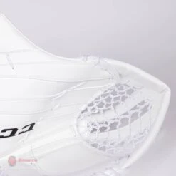 CCM Extreme Flex 5 Senior Goalie Catcher - 590 Break Angle -Ccm ccm catchers ccm extreme flex 5 senior goalie catcher 590 break angle white regular 28235111301186