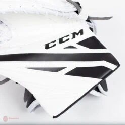 CCM Extreme Flex E4.5 Junior Goalie Catcher - Source Exclusive -Ccm ccm catchers ccm extreme flex e4 5 junior goalie catcher source exclusive 5323871912002