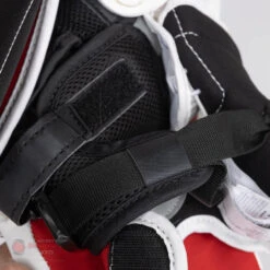 CCM Extreme Flex E5.5 Youth Goalie Catcher -Ccm ccm catchers ccm extreme flex e5 5 youth goalie catcher 27972558749762