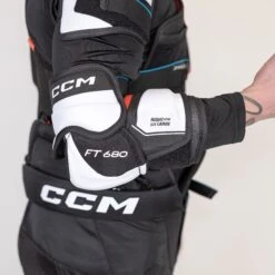 CCM Jetspeed FT680 Senior Hockey Elbow Pads 17 CCM Jetspeed FT680 Senior Hockey Elbow Pads -Ccm ccm elbow pads ccm jetspeed ft680 senior hockey elbow pads 30397953343554