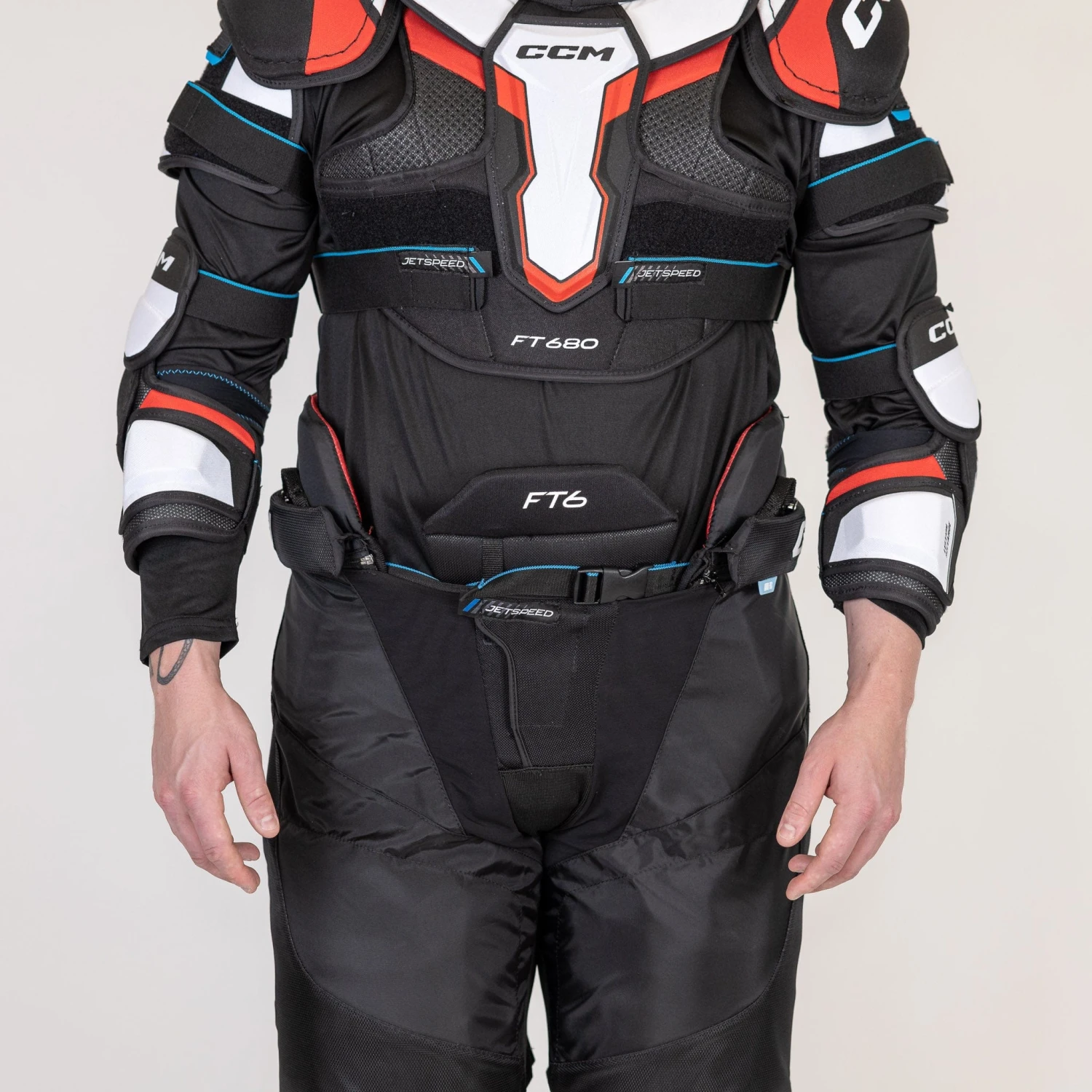 CCM Jetspeed FT680 Senior Hockey Elbow Pads 7 CCM Jetspeed FT680 Senior Hockey Elbow Pads - Image 7