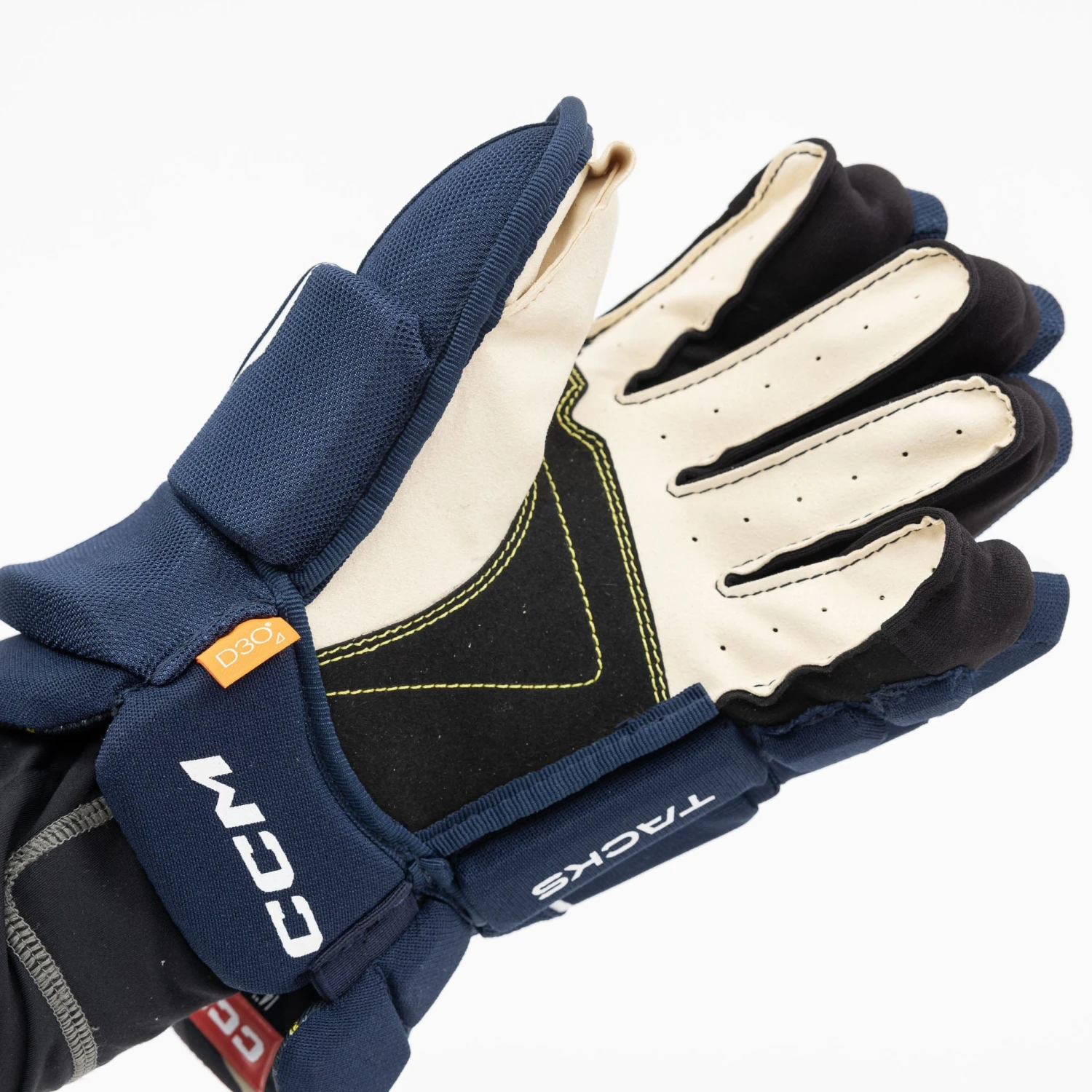 CCM Tacks AS580 Senior Hockey Gloves 9 CCM Tacks AS580 Senior Hockey Gloves - Image 9