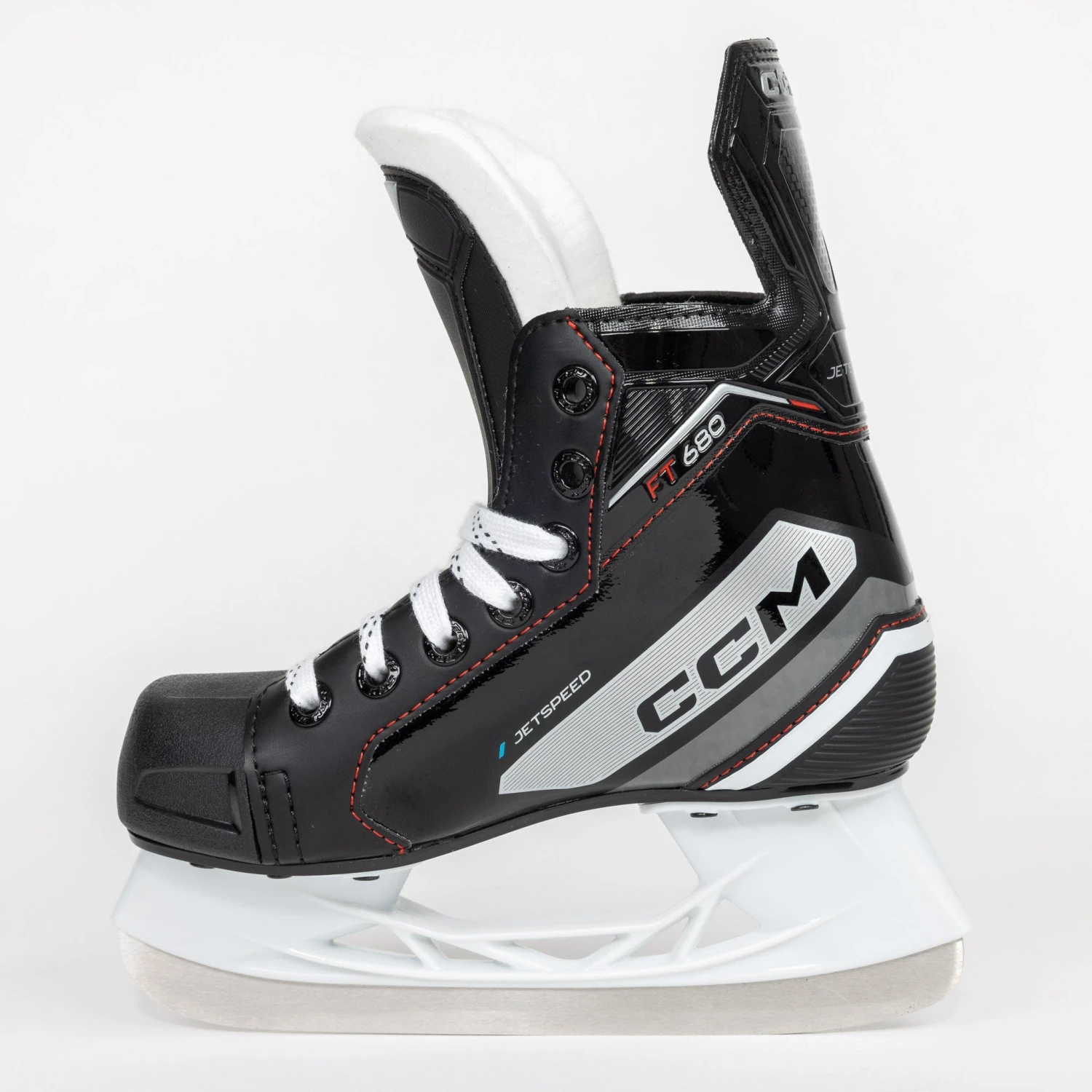 CCM Jetspeed FT680 Youth Hockey Skates 4 CCM Jetspeed FT680 Youth Hockey Skates - Image 4