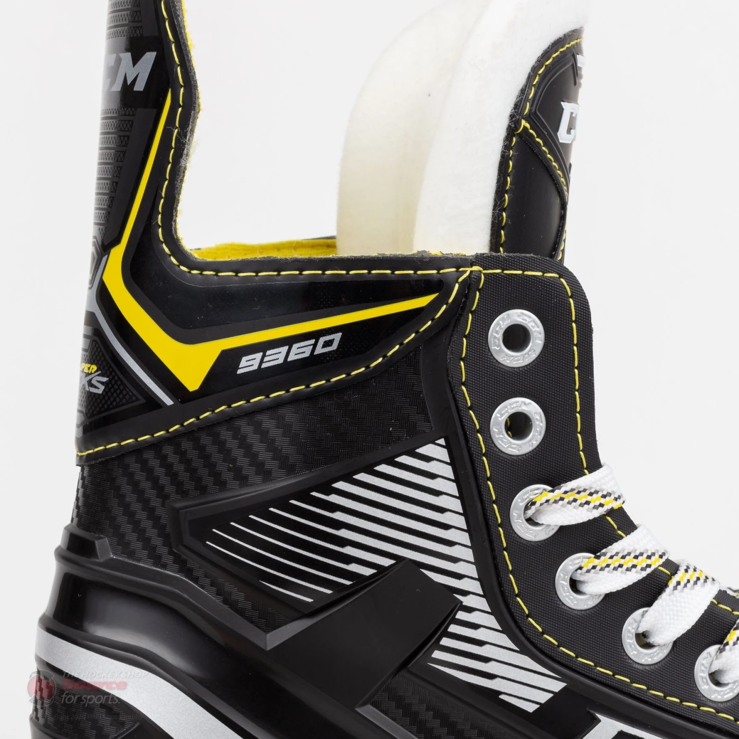 CCM Super Tacks 9360 Junior Hockey Skates 2 CCM Super Tacks 9360 Junior Hockey Skates - Image 2