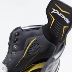 CCM Tacks 9090 Senior Hockey Skates -Ccm ccm hockey skates ccm tacks 9090 senior hockey skates 4566115057730