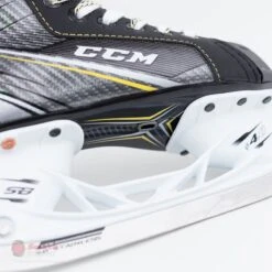 CCM Tacks Vector Junior Skates (2018) -Ccm ccm hockey skates ccm tacks vector junior skates 2018 4566185869378