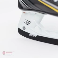 CCM Tacks Vector Pro Junior Skates (2018) 25 CCM Tacks Vector Pro Junior Skates (2018) -Ccm ccm hockey skates ccm tacks vector pro junior skates 2018 4566183280706