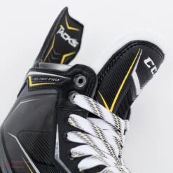 CCM Tacks Vector Pro Senior Hockey Skates (2018) -Ccm ccm hockey skates ccm tacks vector pro senior hockey skates 2018 4566187737154