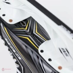 CCM Tacks Vector Pro Senior Hockey Skates (2018) -Ccm ccm hockey skates ccm tacks vector pro senior hockey skates 2018 4566187802690