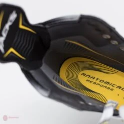 CCM Tacks Vector Pro Senior Hockey Skates (2018) -Ccm ccm hockey skates ccm tacks vector pro senior hockey skates 2018 4566187868226