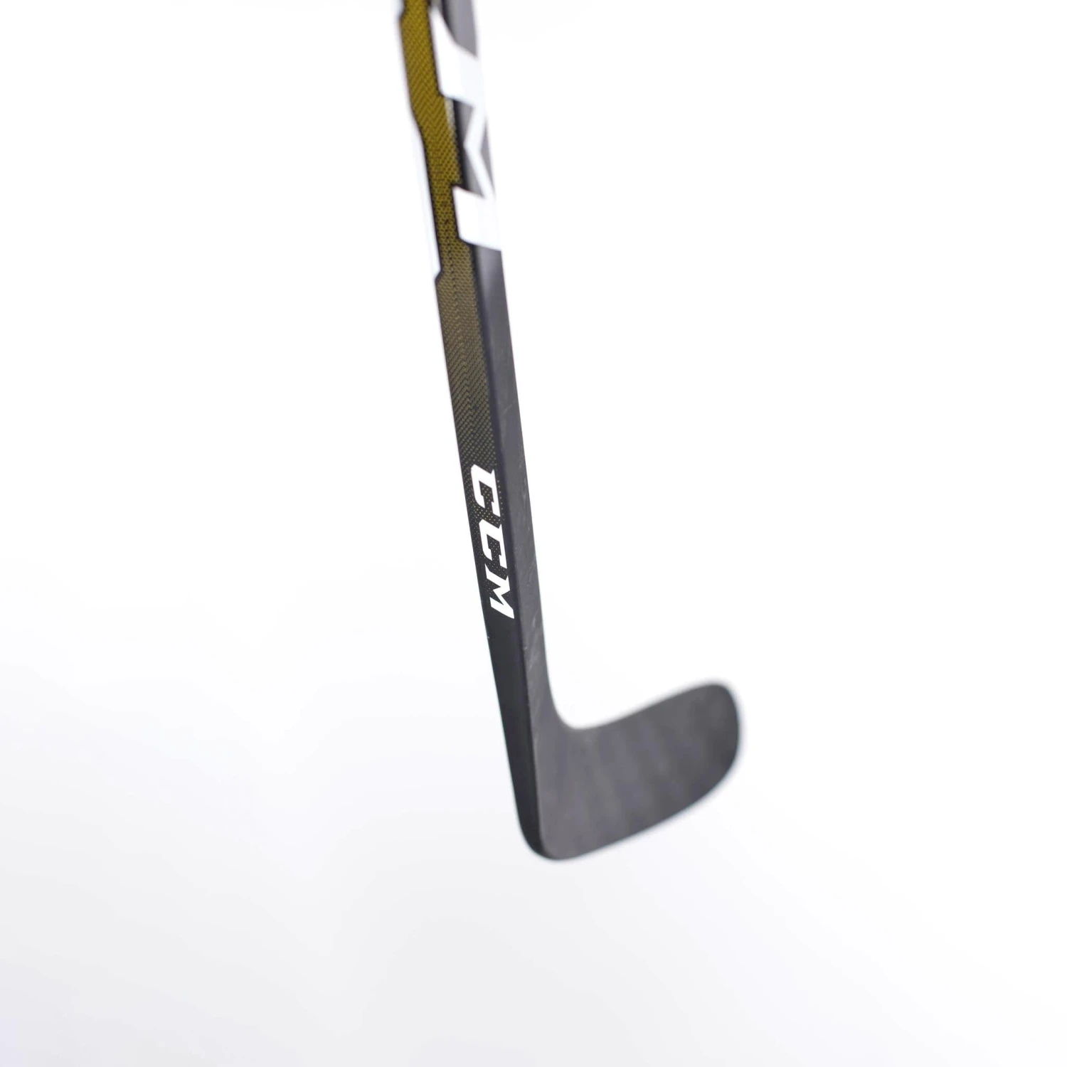 CCM Tacks 9080 Intermediate Hockey Stick 8 CCM Tacks 9080 Intermediate Hockey Stick - Image 8