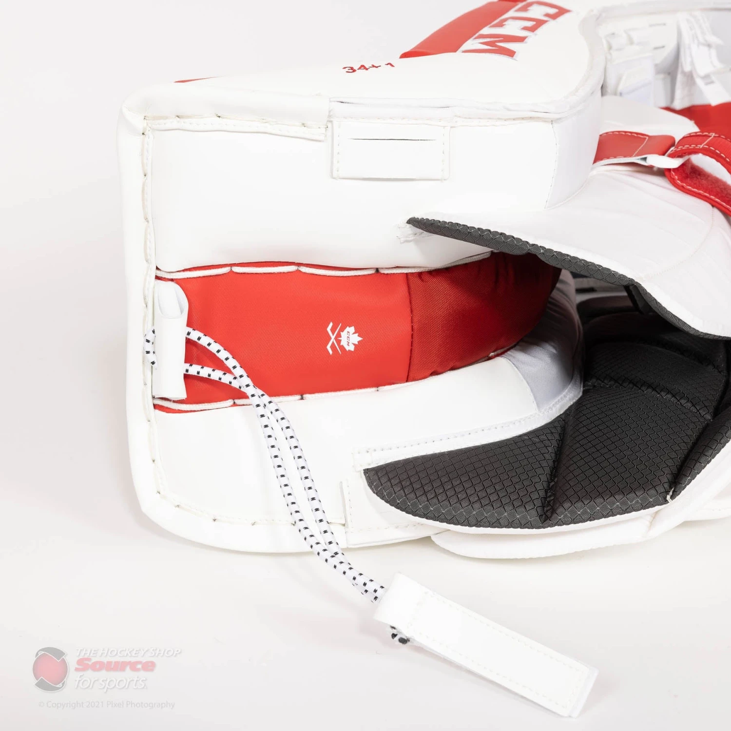 CCM Extreme Flex 5 Senior Goalie Leg Pads 10 CCM Extreme Flex 5 Senior Goalie Leg Pads - Image 10