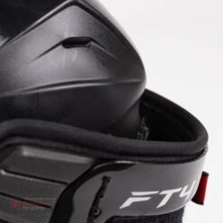 CCM Jetspeed FT4 Junior Hockey Shin Guards -Ccm ccm shin guards ccm jetspeed ft4 junior hockey shin guards 28033129840706