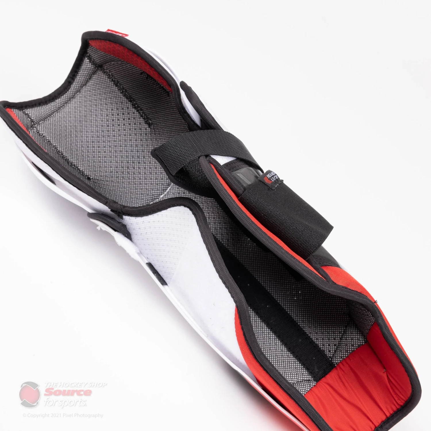 CCM Jetspeed FT4 Pro Senior Hockey Shin Guards 2 CCM Jetspeed FT4 Pro Senior Hockey Shin Guards - Image 2