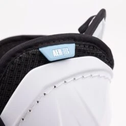 CCM Jetspeed FT6 Pro Junior Hockey Shin Guards -Ccm ccm shin guards ccm jetspeed ft6 pro junior hockey shin guards 30400120160322