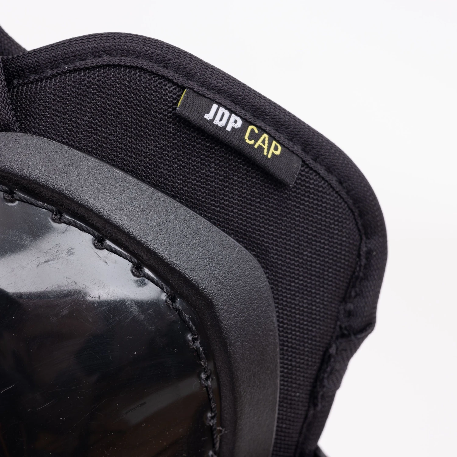 CCM Tacks AS-V Pro Junior Hockey Shin Guards 6 CCM Tacks AS-V Pro Junior Hockey Shin Guards - Image 6