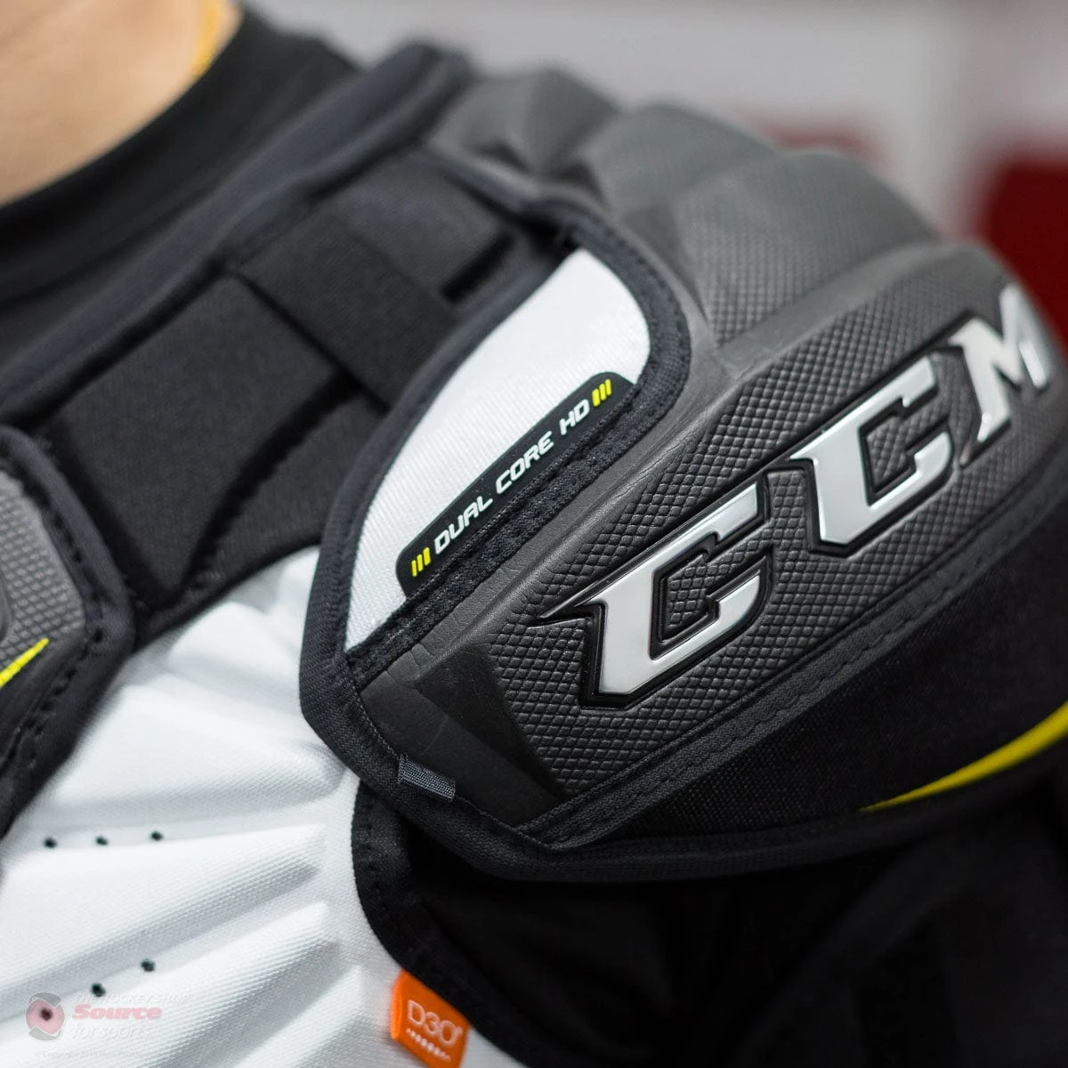 CCM Super Tacks AS1 Junior Hockey Shoulder Pads 18 CCM Super Tacks AS1 Junior Hockey Shoulder Pads - Image 18