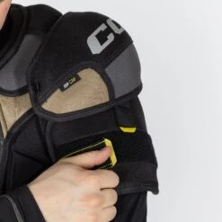 CCM Tacks AS580 Senior Hockey Shoulder Pads 29 CCM Tacks AS580 Senior Hockey Shoulder Pads -Ccm ccm shoulder pads ccm tacks as580 senior hockey shoulder pads 29086561534018