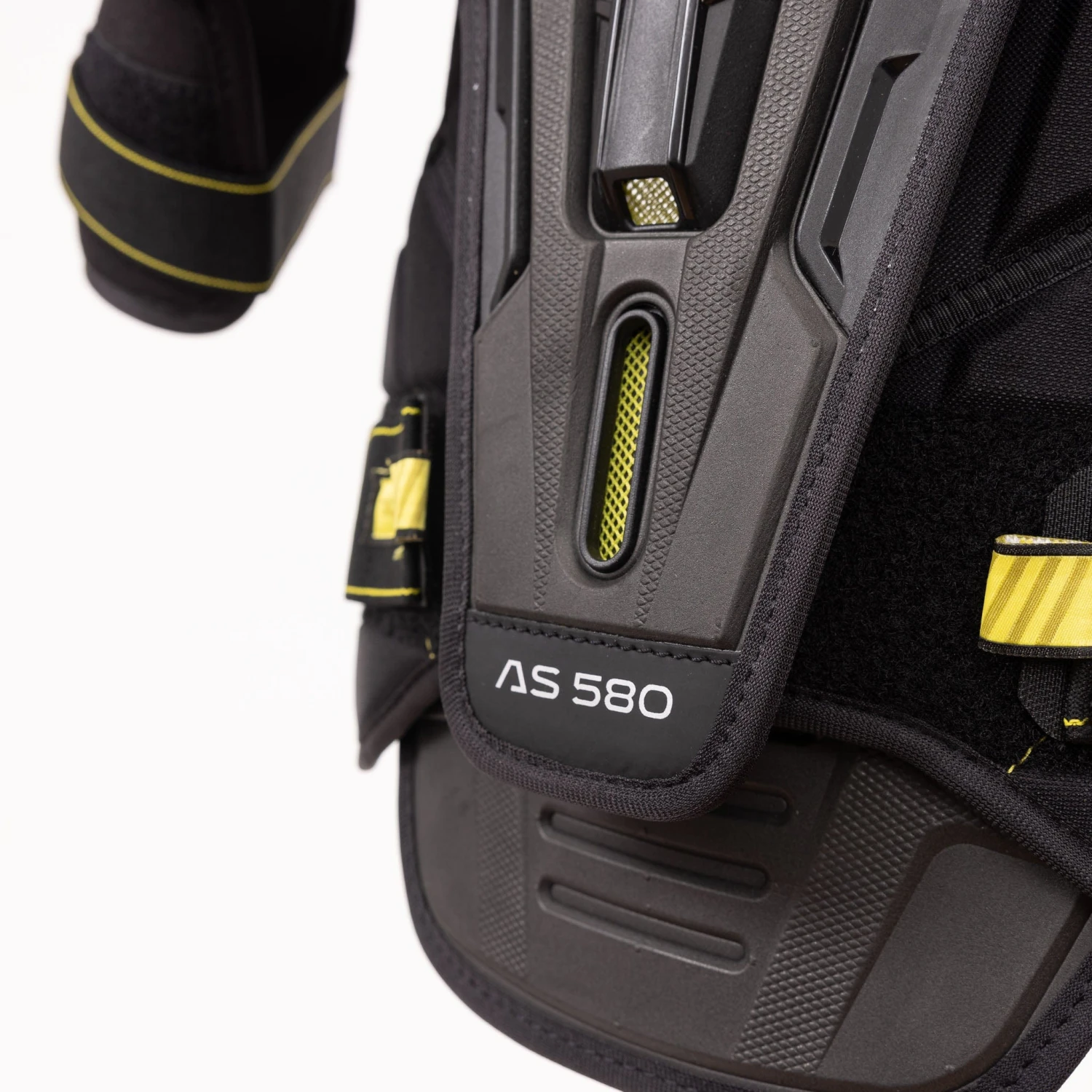 CCM Tacks AS580 Senior Hockey Shoulder Pads 18 CCM Tacks AS580 Senior Hockey Shoulder Pads - Image 18