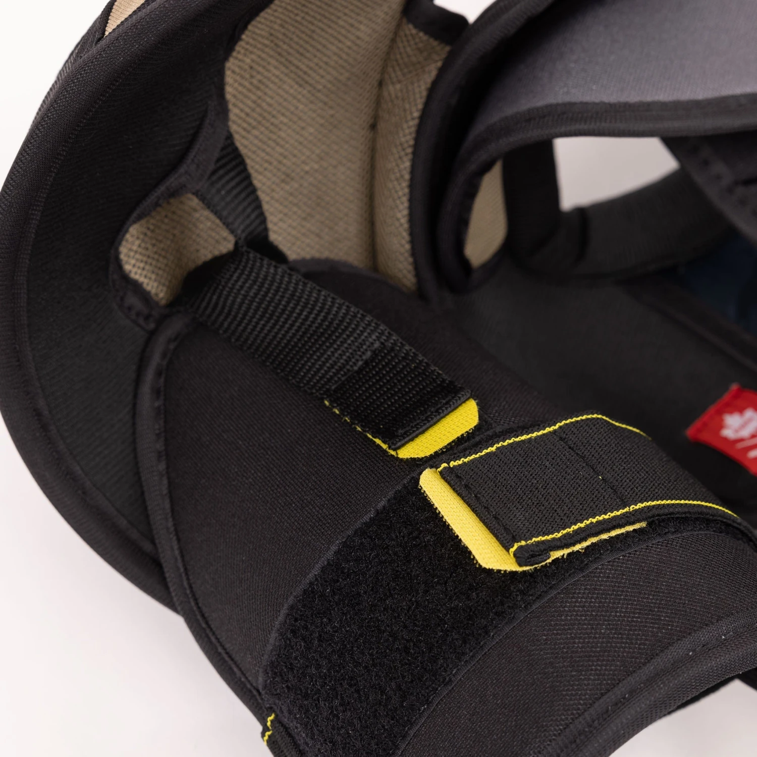 CCM Tacks Vector Premier Junior Hockey Shoulder Pads 11 CCM Tacks Vector Premier Junior Hockey Shoulder Pads - Image 11